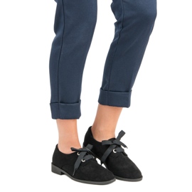 Crne zavezane cipele VICES crno 1