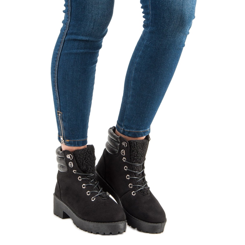 Hvatači antilopa crno 1