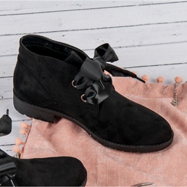 Seastar Čizme od vezice na vezicu crno 2