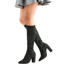 Small Swan Čizme od antilopa na visoku petu crno 2