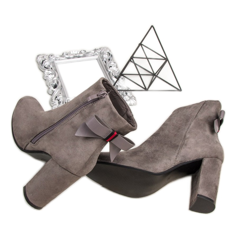 Ideal Shoes Elegantne sive čizme siva 1