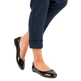 Top Shoes Lakirane balerine crno 1