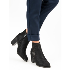 Kylie Crne čizme na postu crno 1