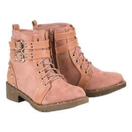 Forever Folie Ružičasta radnja 2