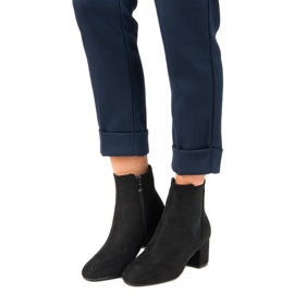 Top Shoes Čizme do gležnjača od antilopa na visoku petu crna 2