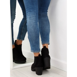 Crne čizme sa širokim potpeticama E5106 Crna 1