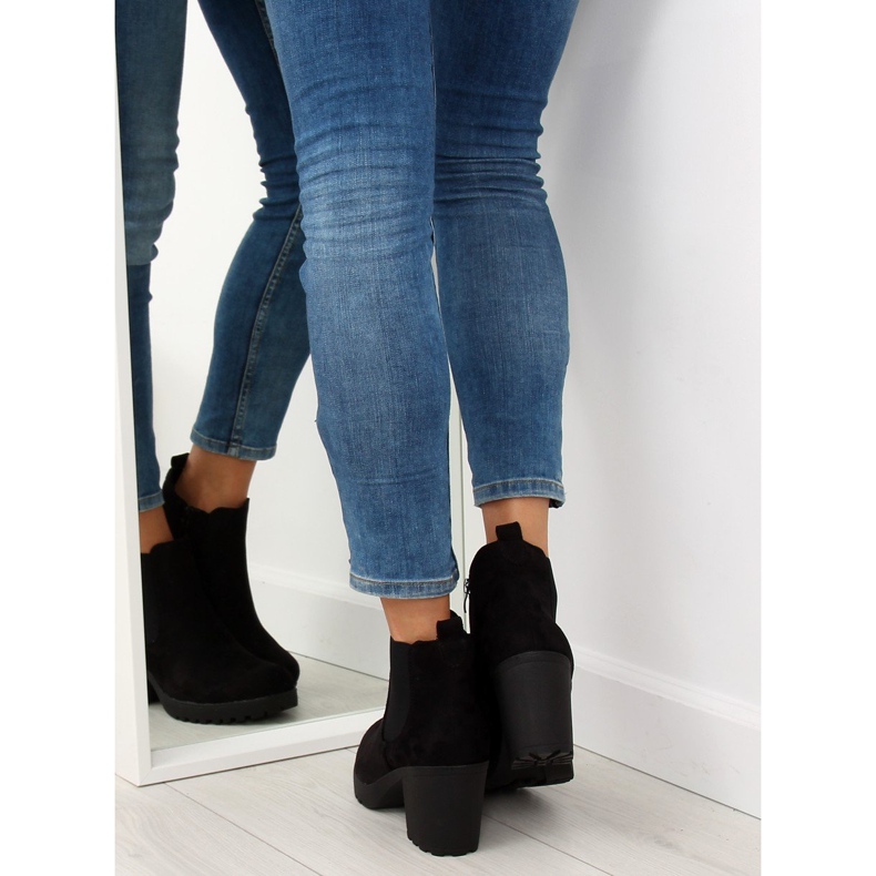 Crne čizme sa širokim potpeticama E5106 Crna crno 1