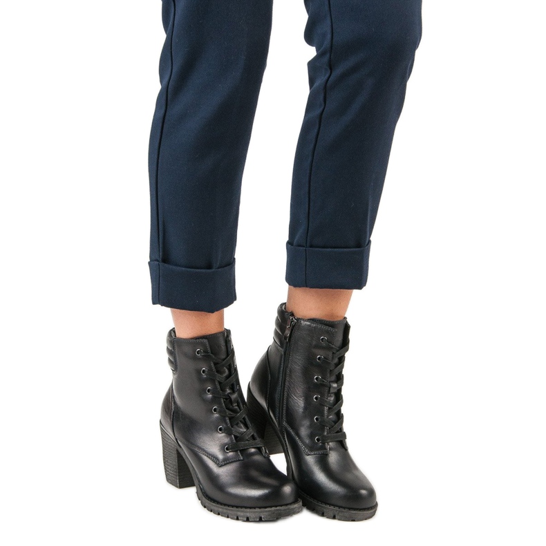 Crne kožne gležnjače na vinceza stupu crno 1