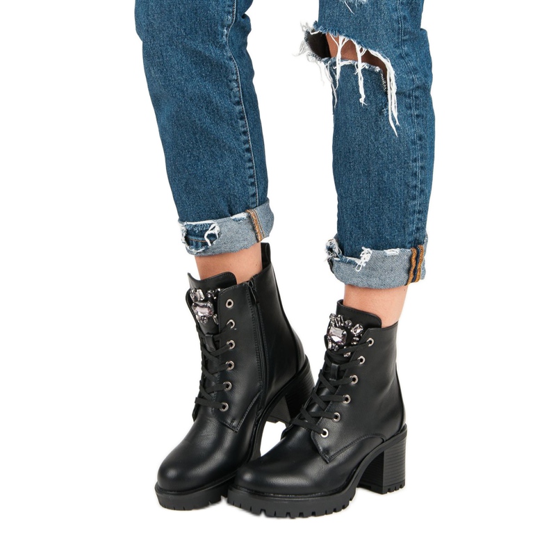 Kylie Vezane čizme na postu crna 2