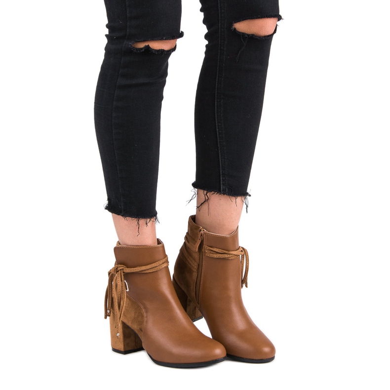 Nio Nio Camel Booties On A Post smeđa 1