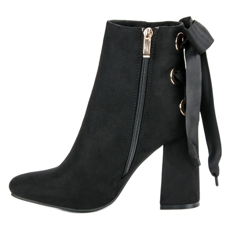 Ideal Shoes Seksi čizme na postu crna 1