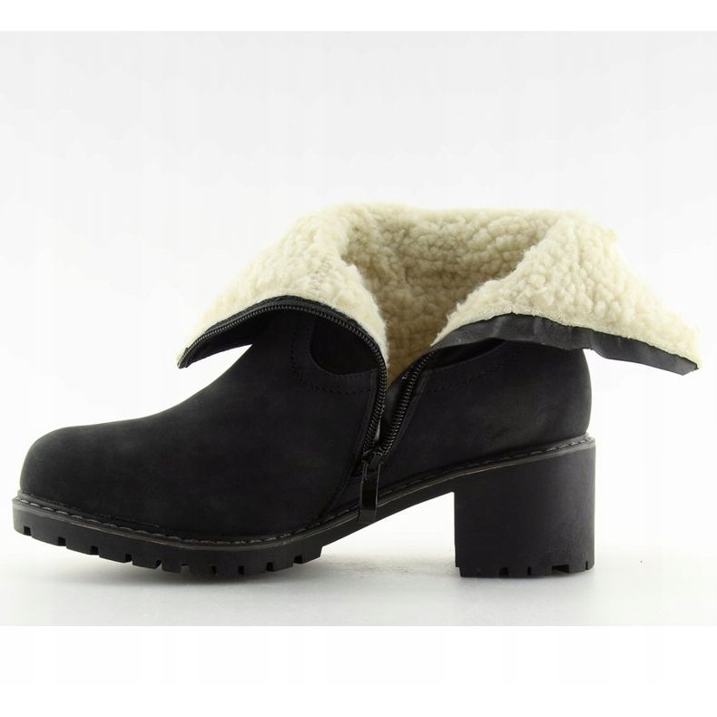 Crne čizme izolirane janjećom crnom NC726 Crna 1