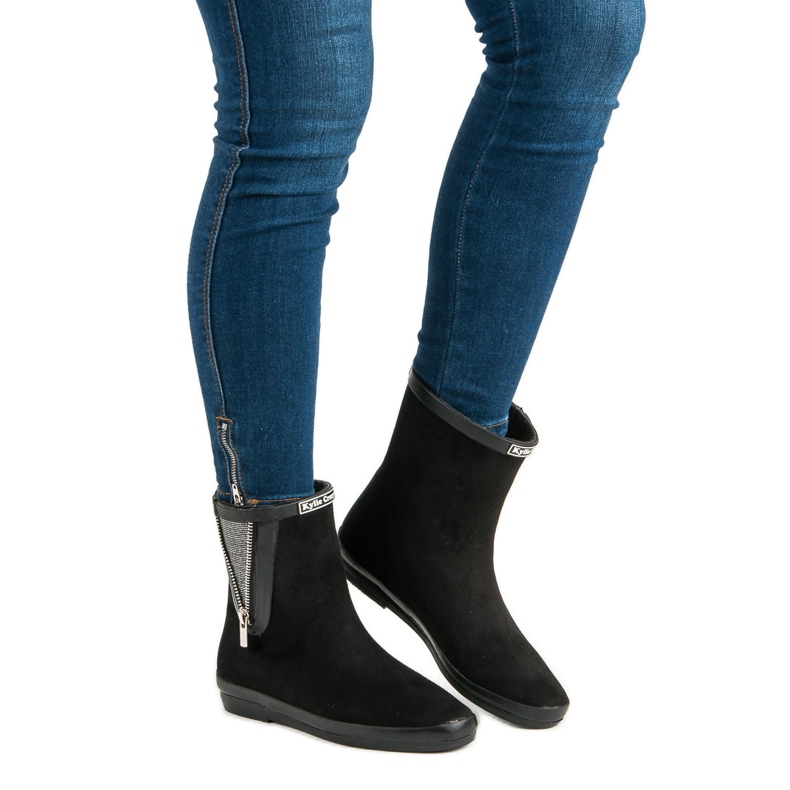 Kylie Galoše od antilopa s ukrasnim zatvaračem crna 2