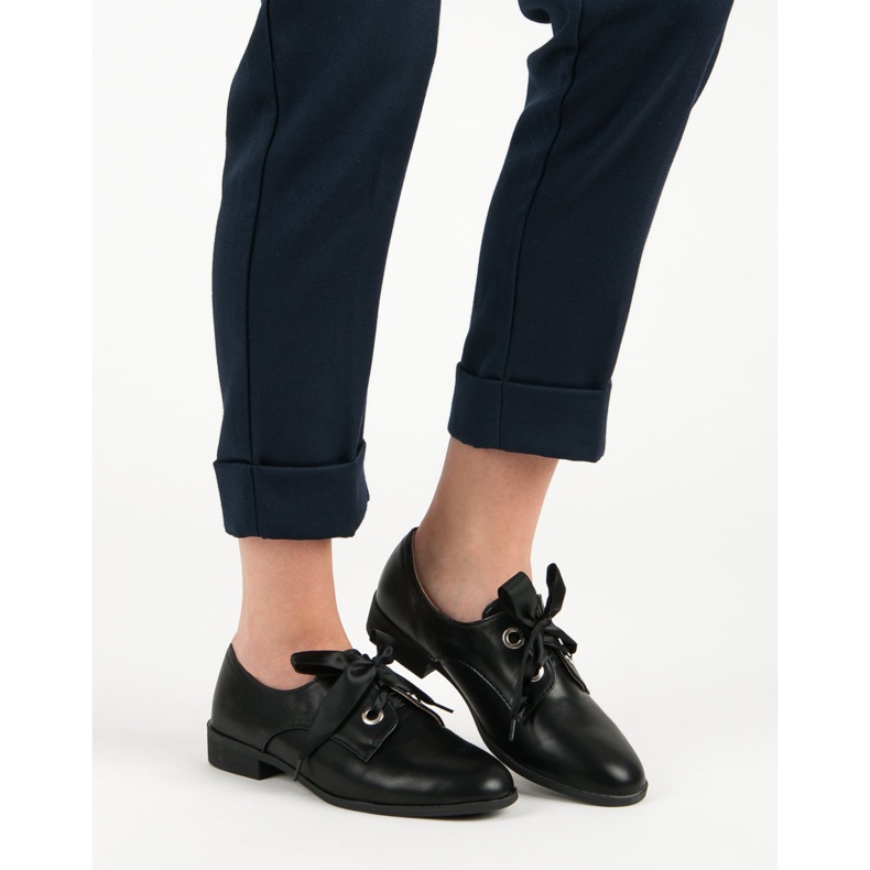 Tina&Co Vezane broge crno 1