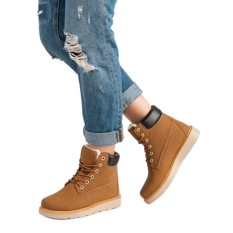 Traperi na platformi smeđa 2