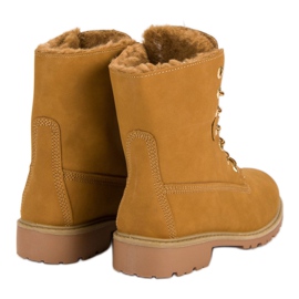 Ležerni hvatači smeđa 1