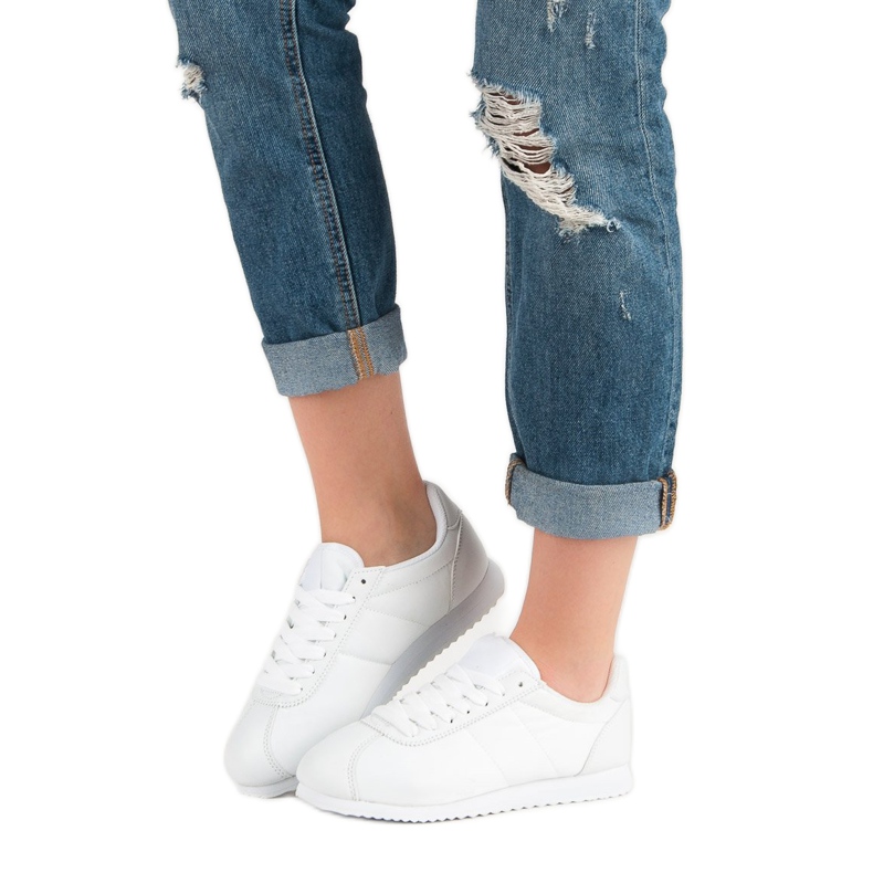 Bijele sportske cipele bijela 1