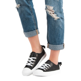 Crne niske tenisice crno 2