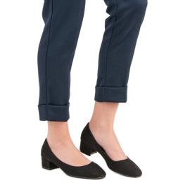 Queentina Pumpe s ravnom petom crna 1