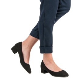 Queentina Pumpe s ravnom petom crna 2