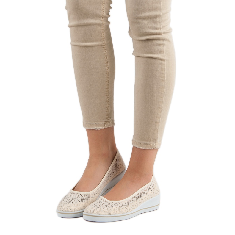 Ažurne cipele na klin smeđa 1