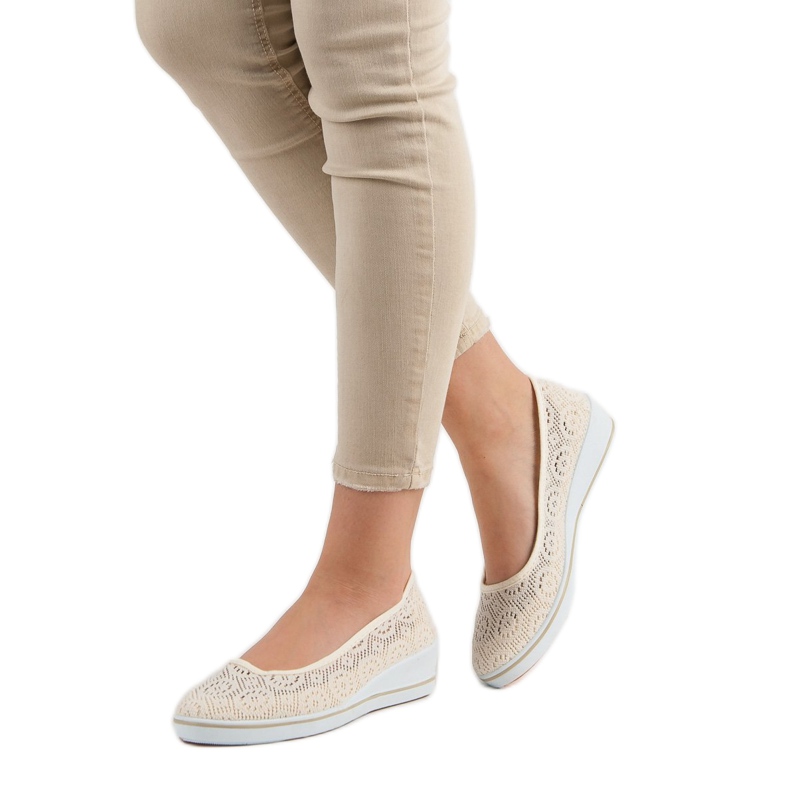 Ažurne cipele na klin smeđa 2