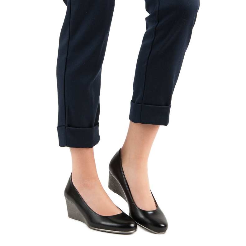 Klasične pumpe na VINCEZA klinu crno 1