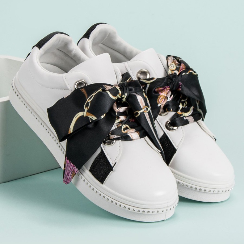 Sportske cipele vezane vrpcom bijela 1