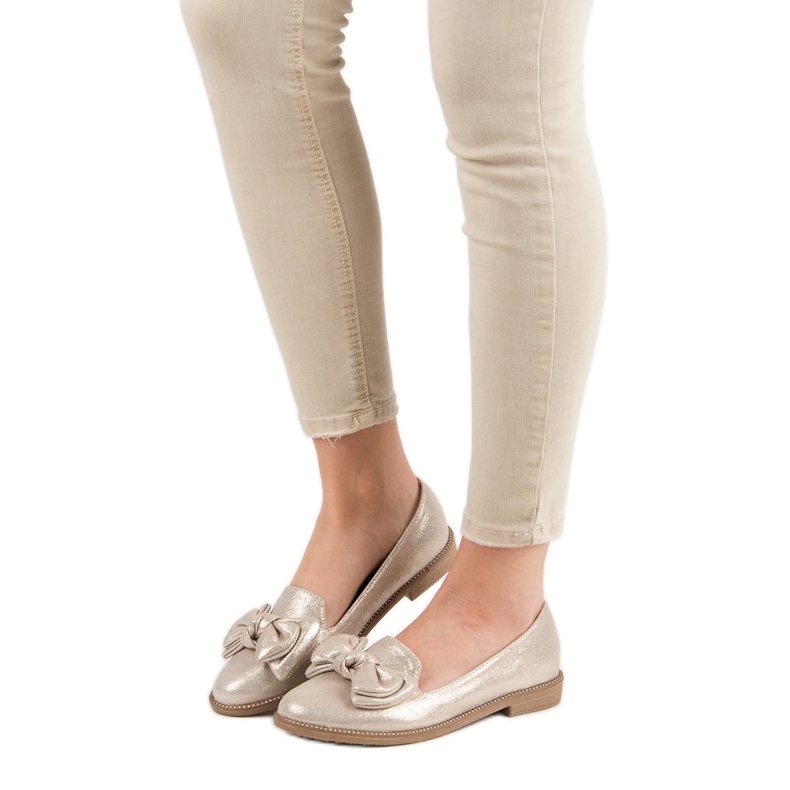 Forever Folie Zlatna balerina s mašnom 2