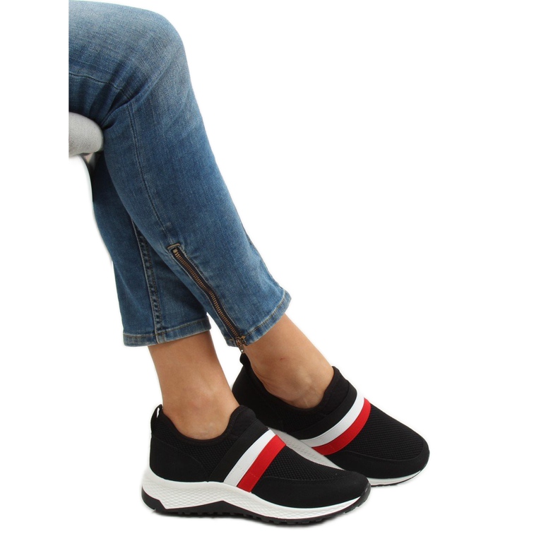 Crne sportske cipele X-9763 Crne crna 2