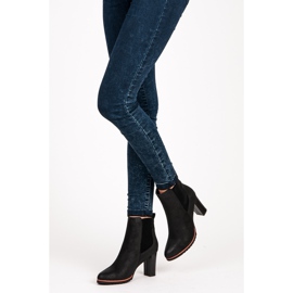 Vices Jesenske cipele s elastikom crna 1