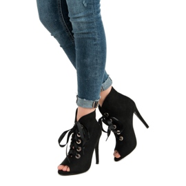 Bestelle Vezane čizme s otvorenim prstima crna 2