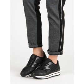 Crne sportske cipele crno 1