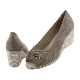 Ženske pumpe na klin Caprice 29350 smeđa 4