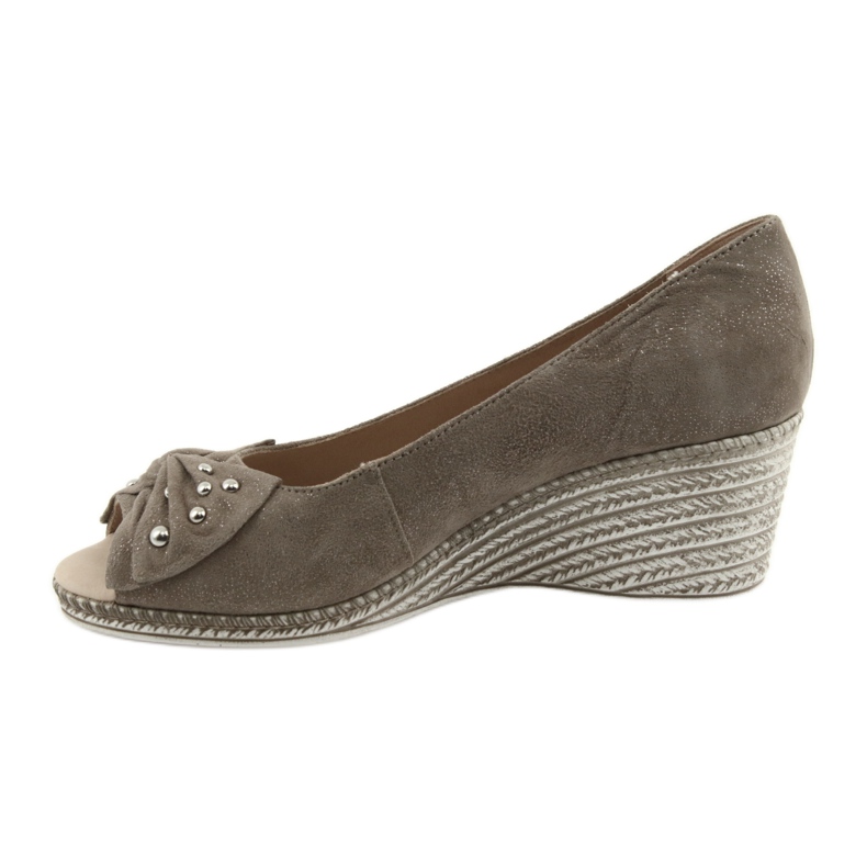 Ženske pumpe na klin Caprice 29350 smeđa 2