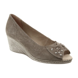 Ženske pumpe na klin Caprice 29350 smeđa 1