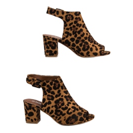 Nio Nio Sandale izgrađene na šanku smeđa 1