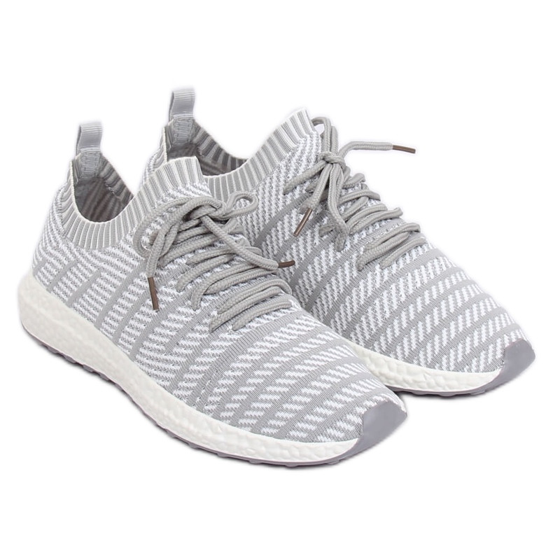 Siva sportska obuća HY2812 Svijetlo siva 2