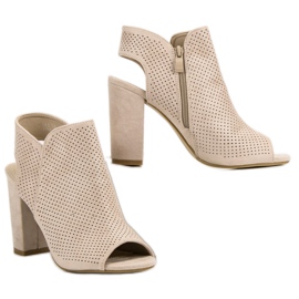 Seastar Bež zatvorene sandale 1