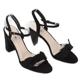 Crne sandale na stupu GH1508 Crne crna 1