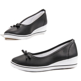 Sportska balerina na klinu crna 1