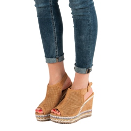 Nio Nio Ugrađene sandale na klin smeđa 1