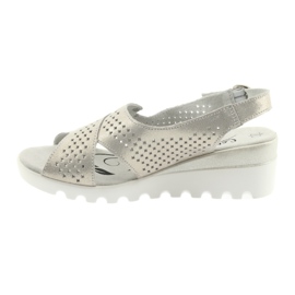 Zlatne ženske sandale na klin Filippo 729 zlatna 1