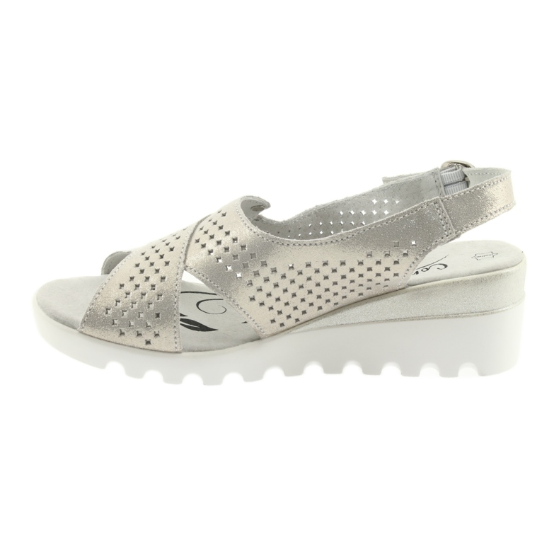 Zlatne ženske sandale na klin Filippo 729 zlatna 1