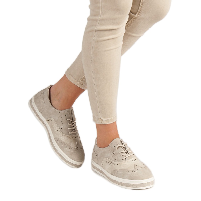 SHELOVET Brož bež boje 1