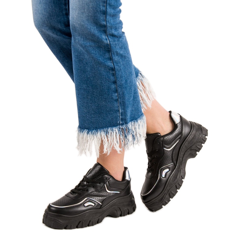 SHELOVET Crne tenisice s Holo efektom crna 2