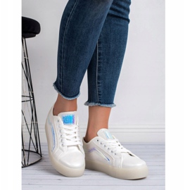 SHELOVET Ležerne ženske cipele bijela 2