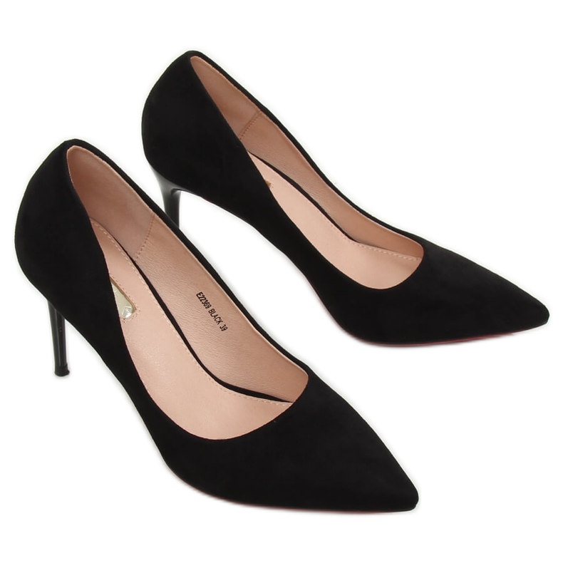 Crpke na crnoj E22369 crnoj iglici crna 1