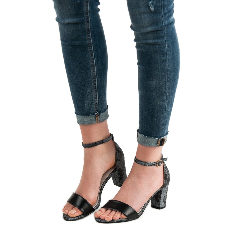 Goodin Elegantne sandale s visokim potpeticama siva 1