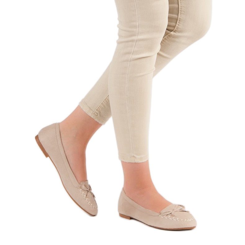 Small Swan Svjetlo bež mokasine s mašnom 1